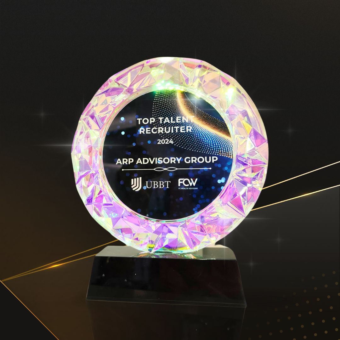 Design AD6 Crystal Trophy