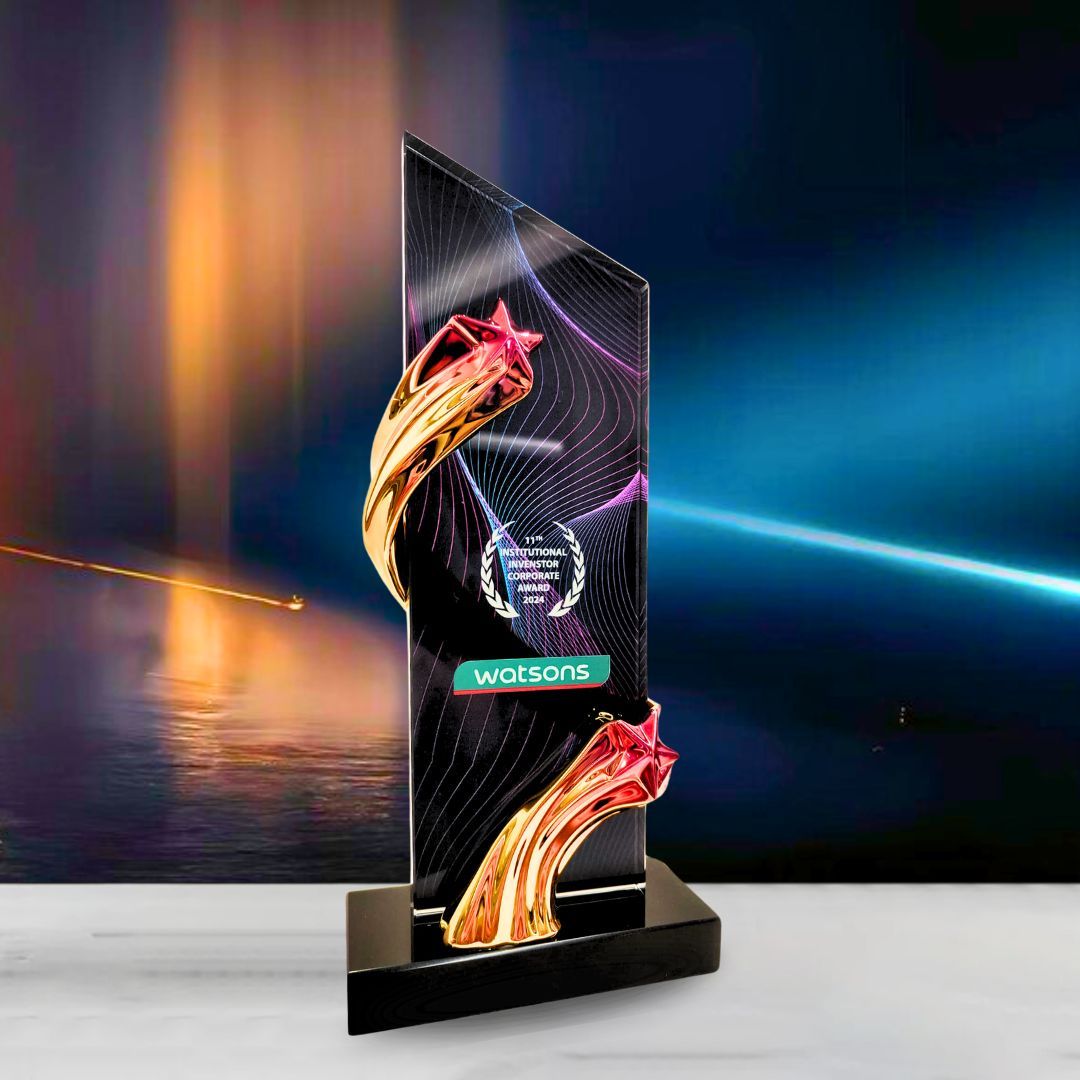 Design Z Crystal Trophy