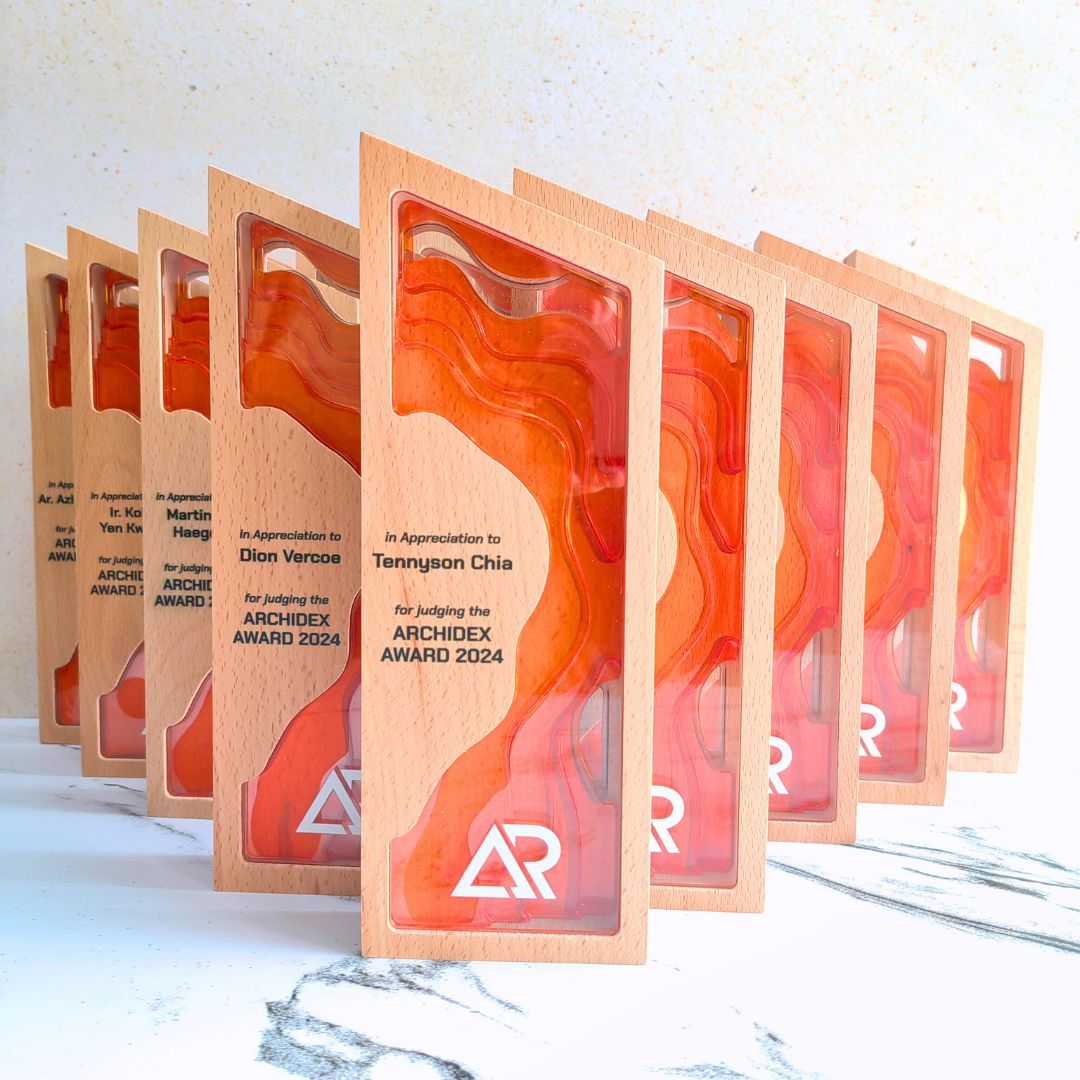 Design T Crystal Trophy