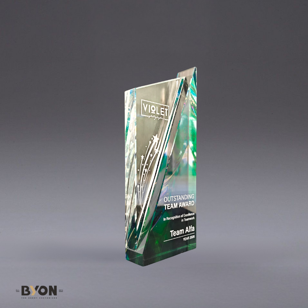 Design AD37 Crystal Trophy