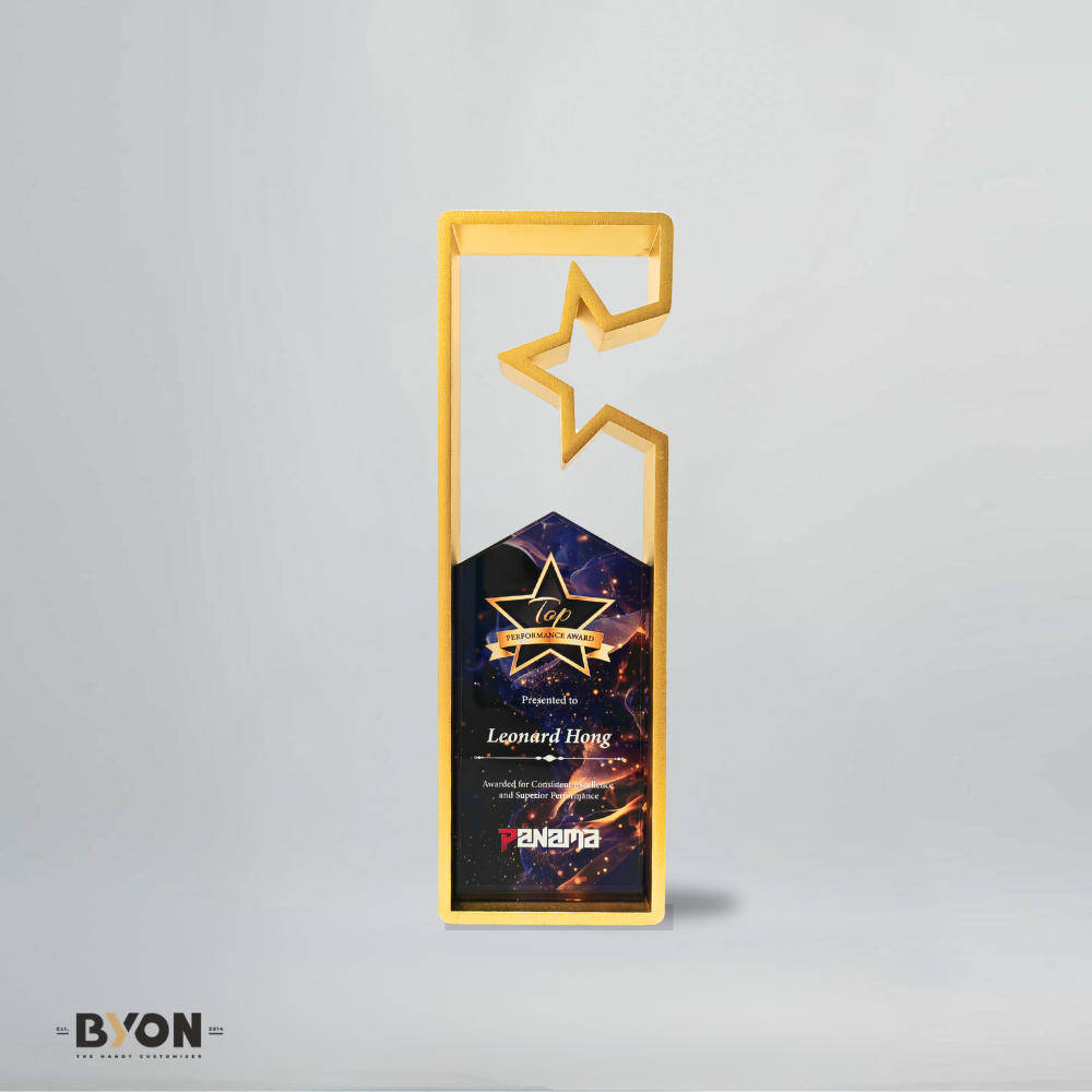 Design AD38 Crystal Trophy