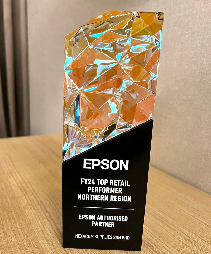 Design AD29 Crystal Trophy