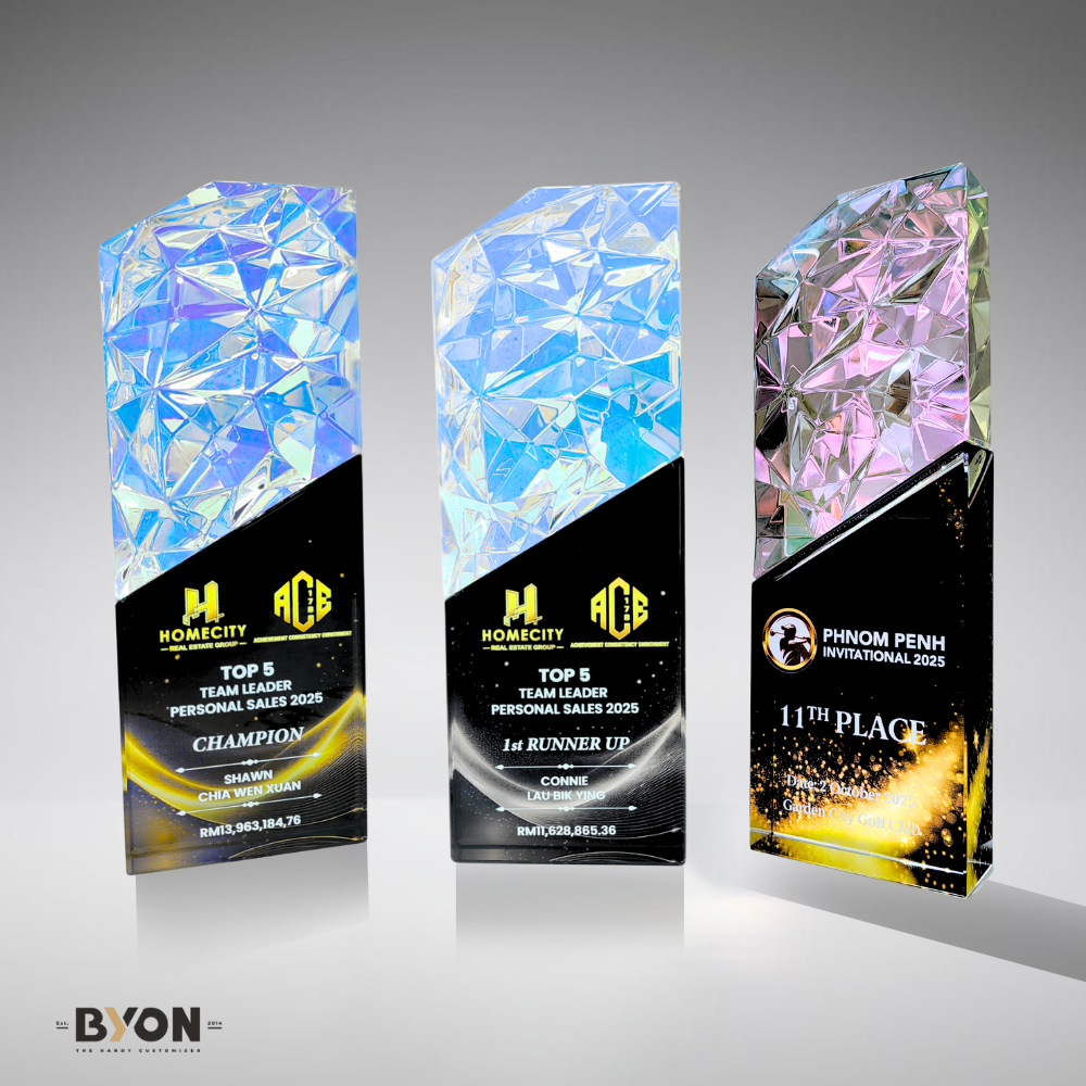 Design AD30 Crystal Trophy