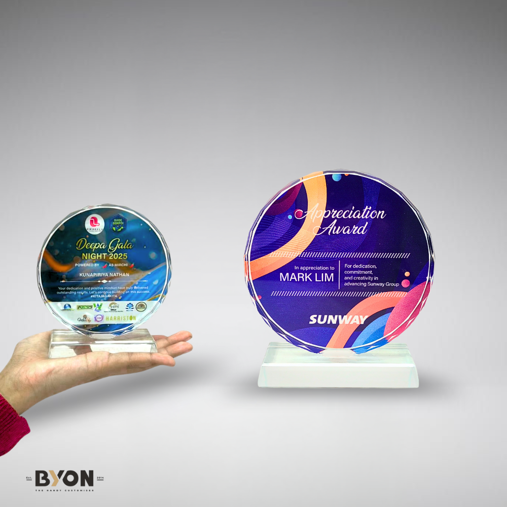 Design AD32 Crystal Trophy