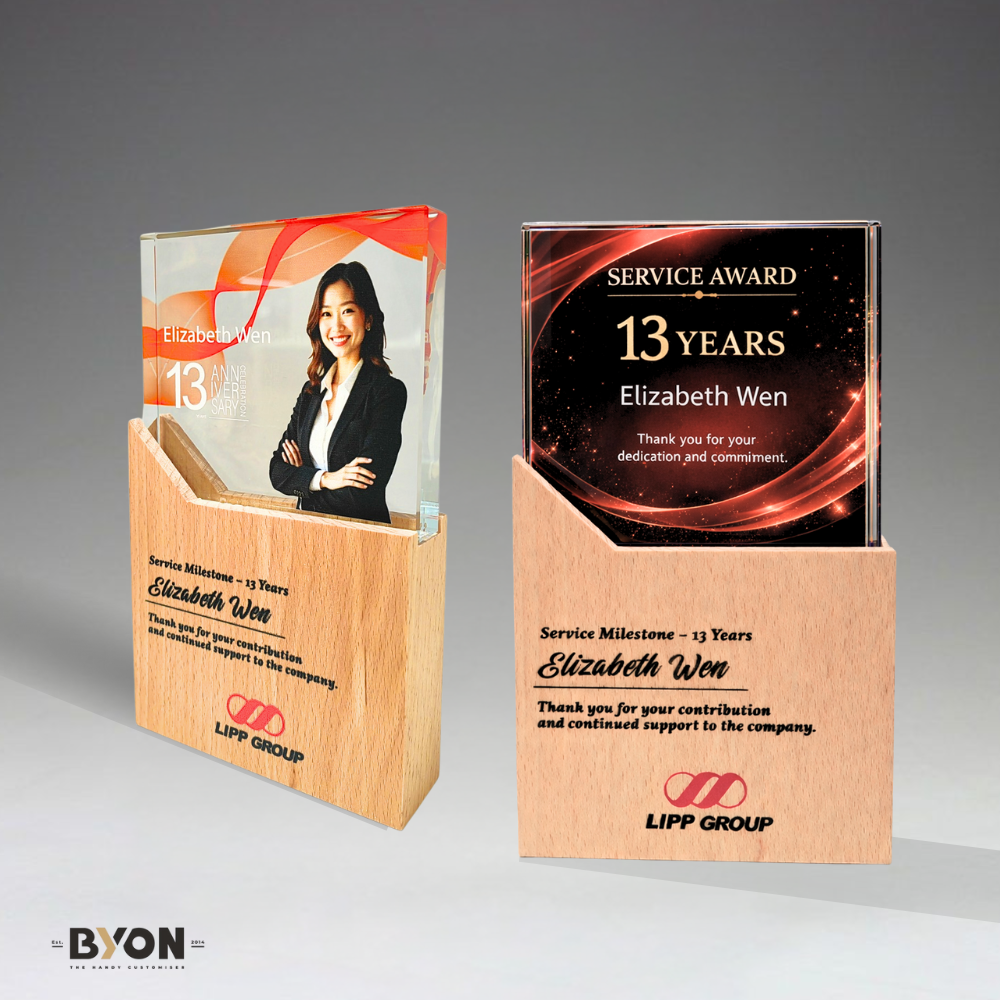 Design AD33 Crystal Trophy