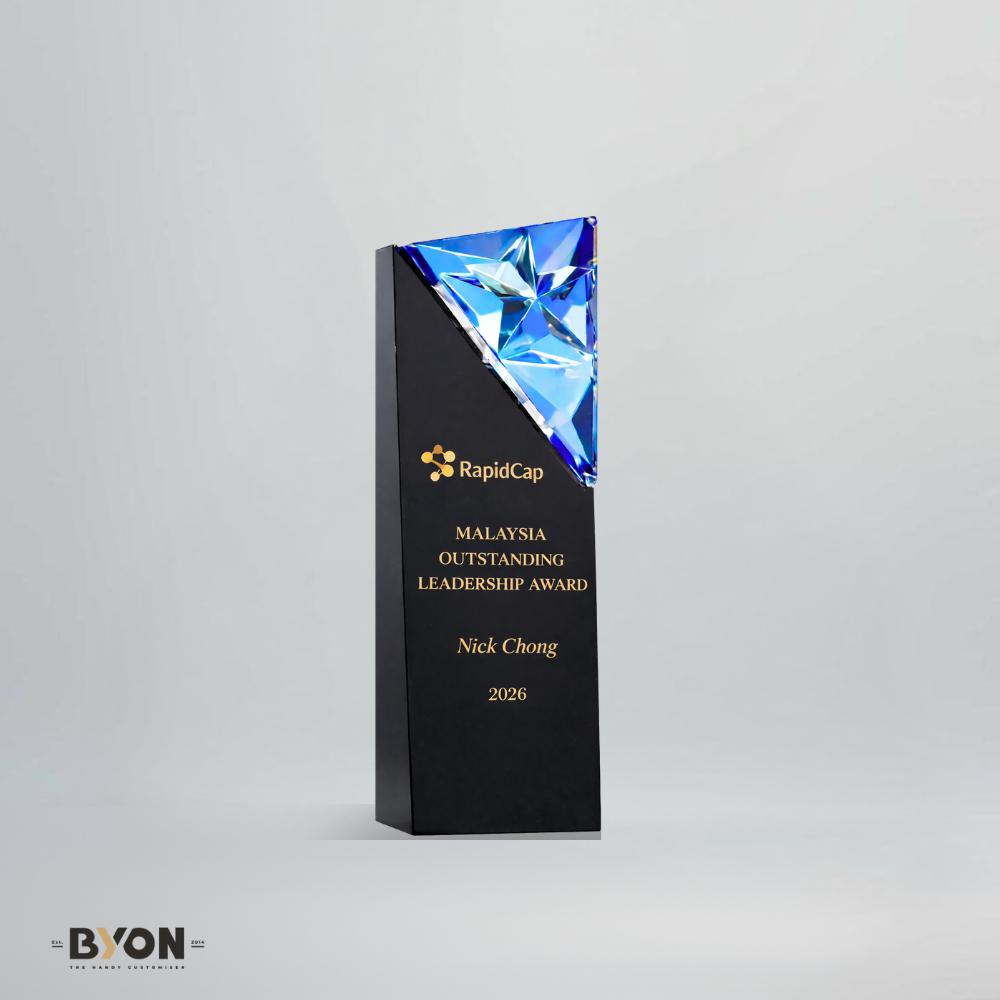 Design AD36 Crystal Trophy