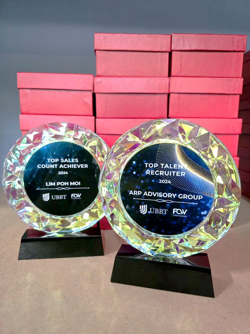 Design AD6 Crystal Trophy