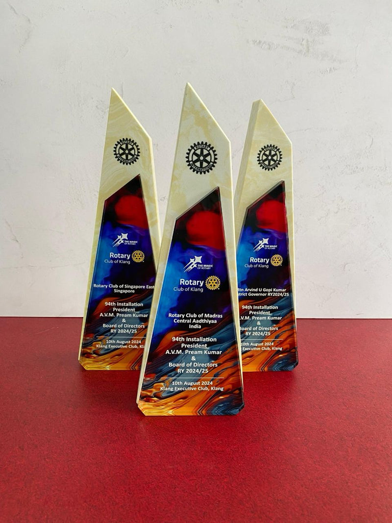 Design i Crystal Trophy