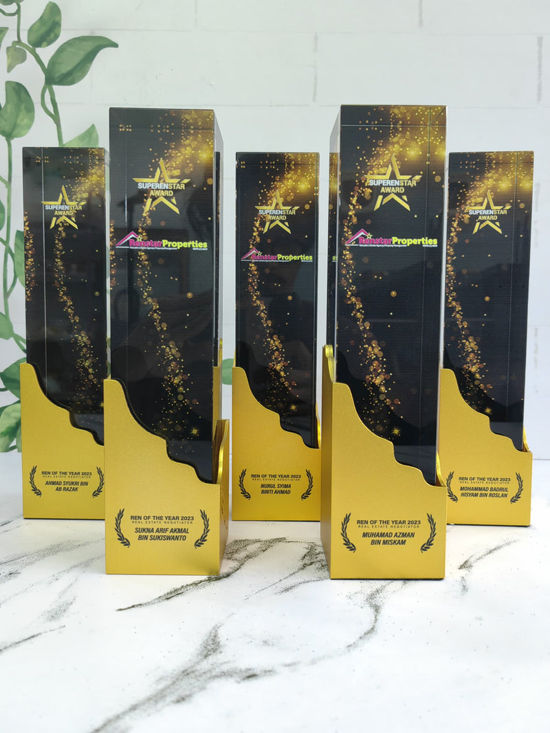 Design J Crystal Trophy