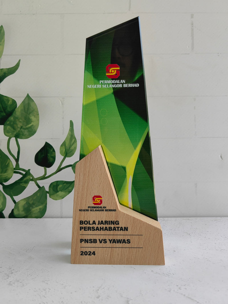 Design G Crystal Trophy