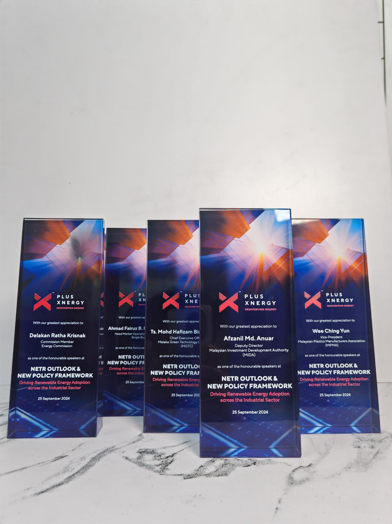 Design D Crystal Trophy