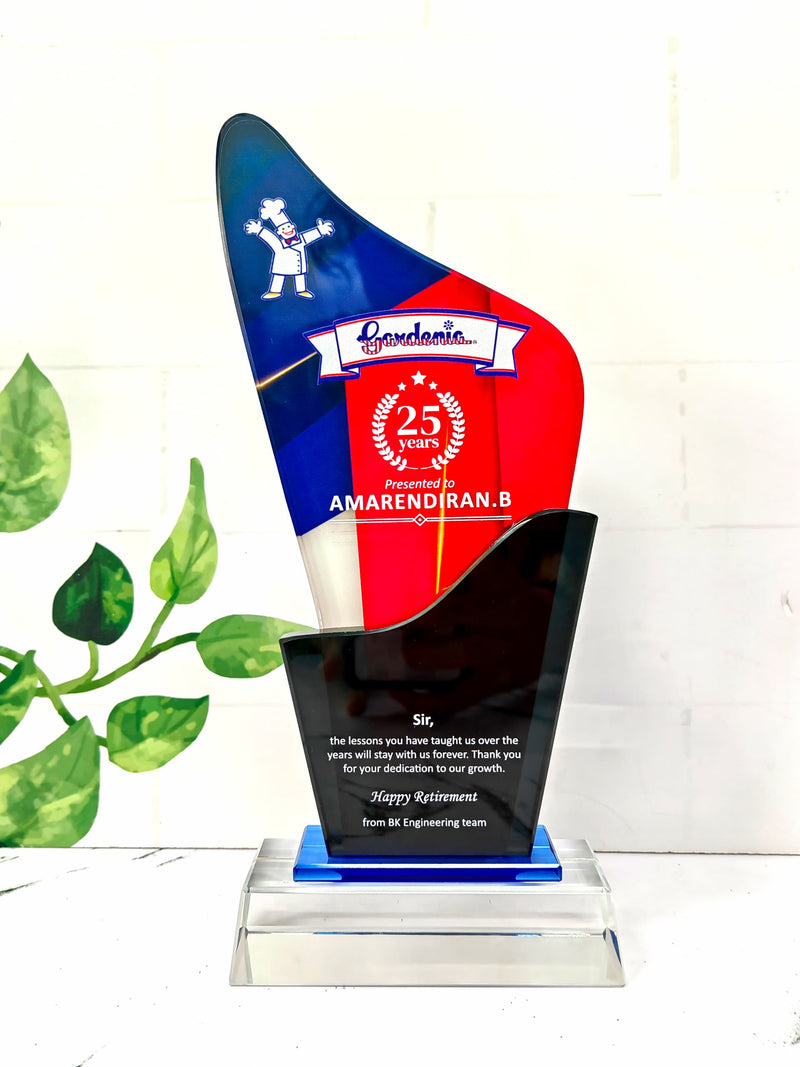 Design M Crystal Trophy