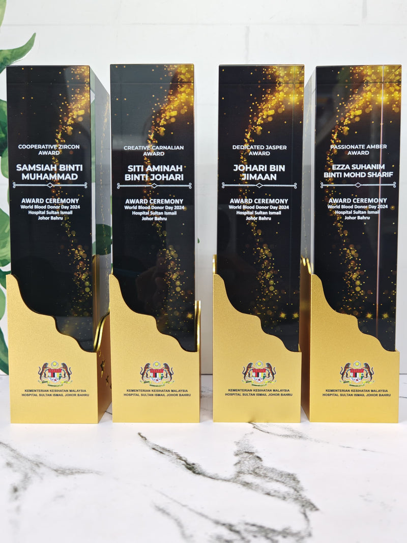 Design J Crystal Trophy