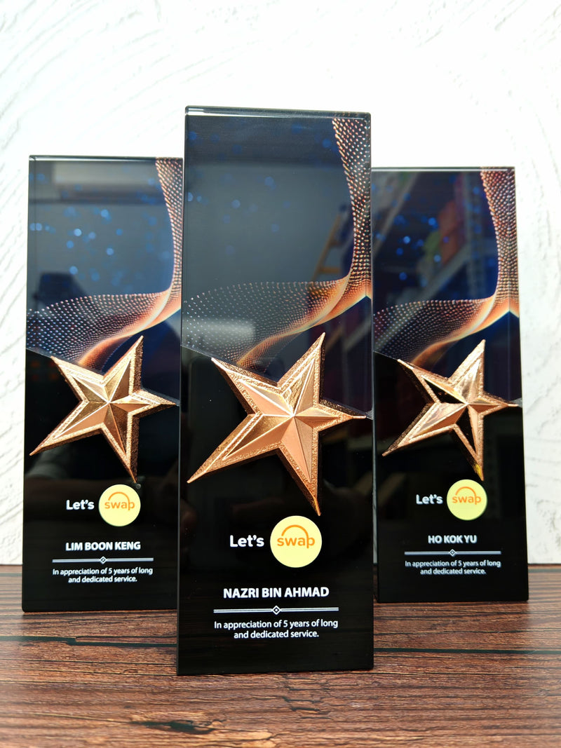 Design L Crystal Trophy