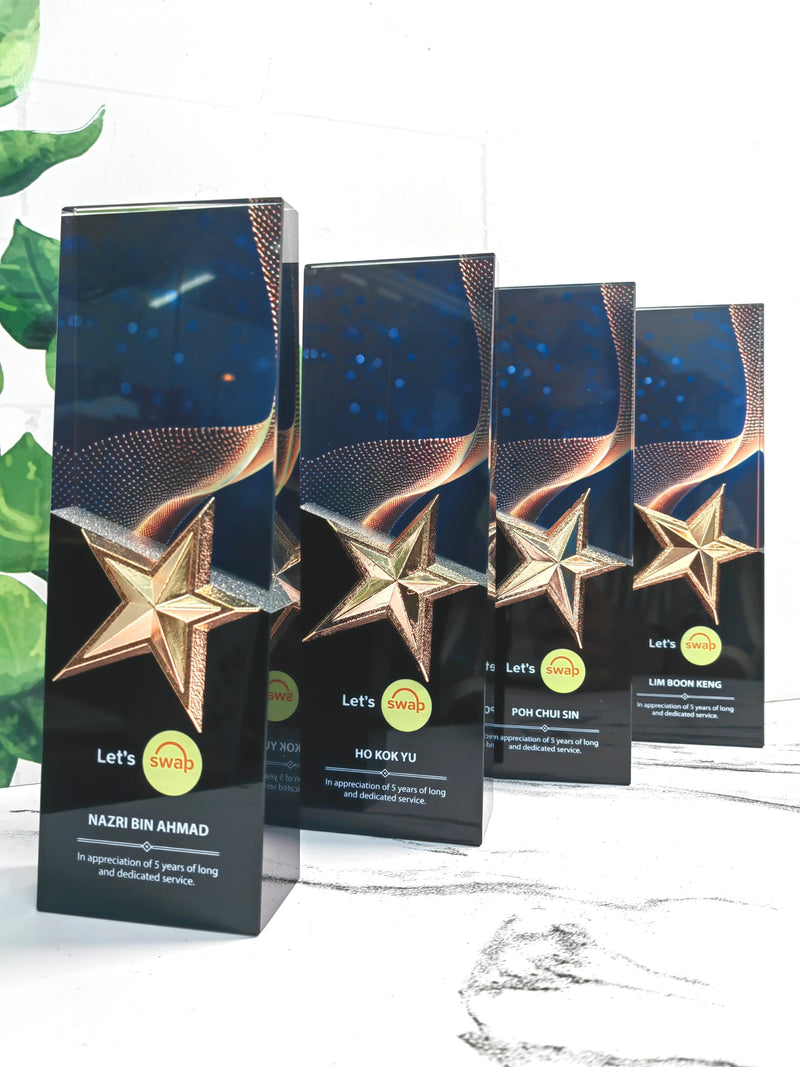 Design L Crystal Trophy