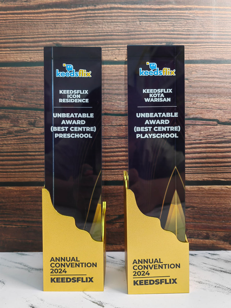 Design J Crystal Trophy