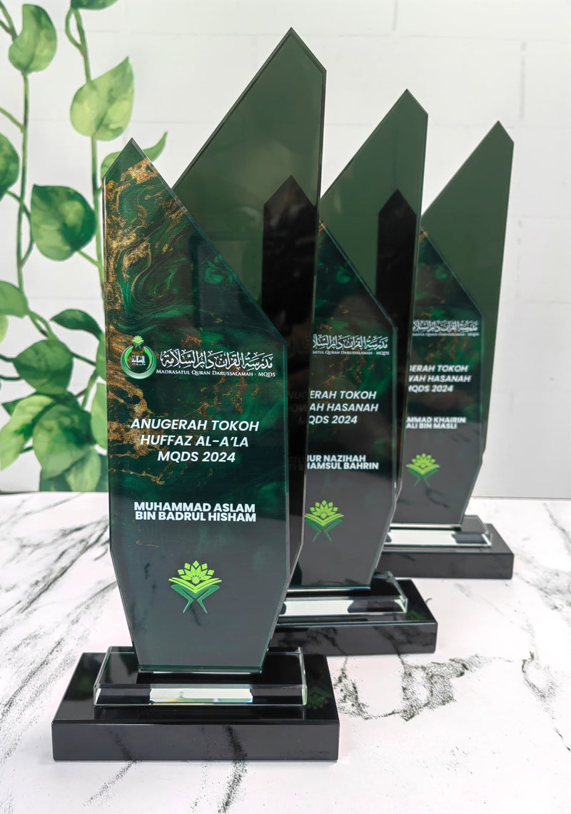 Design A Crystal Trophy