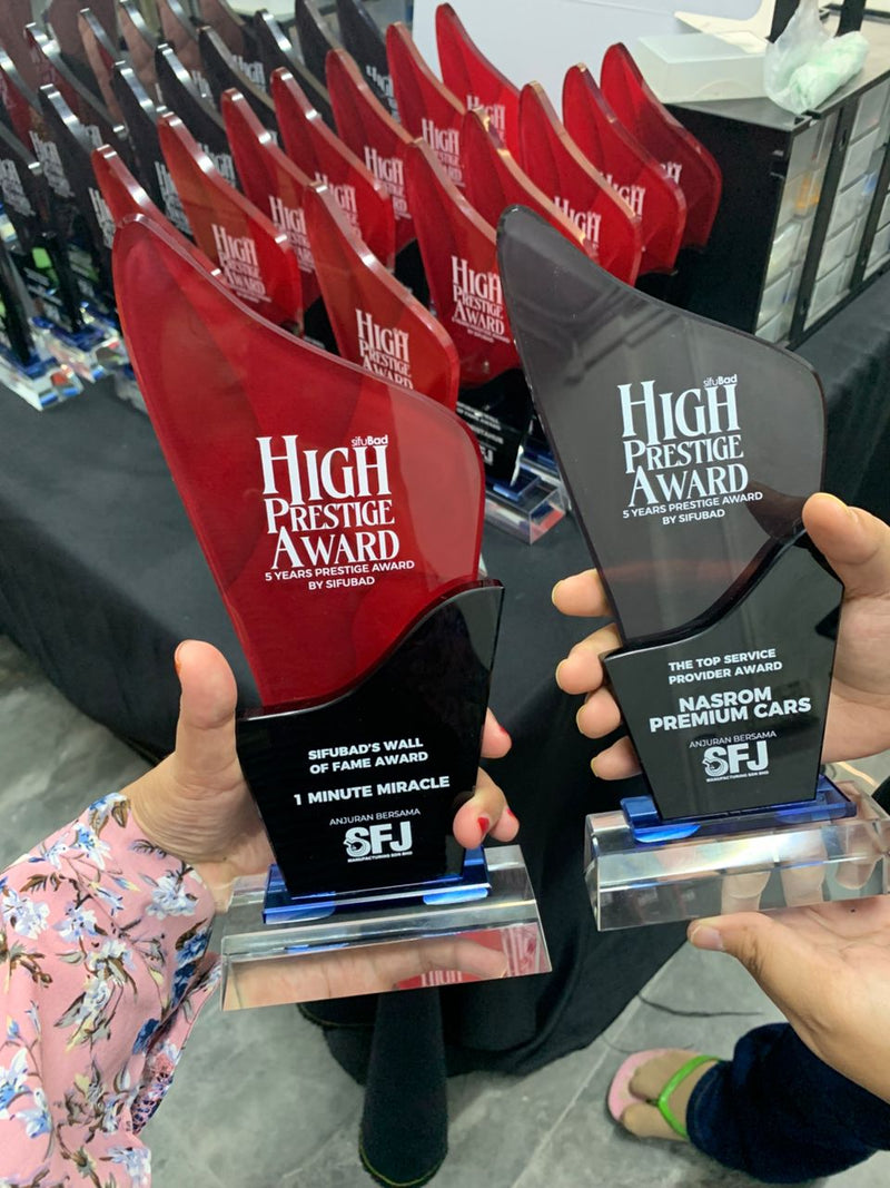 Design M Crystal Trophy