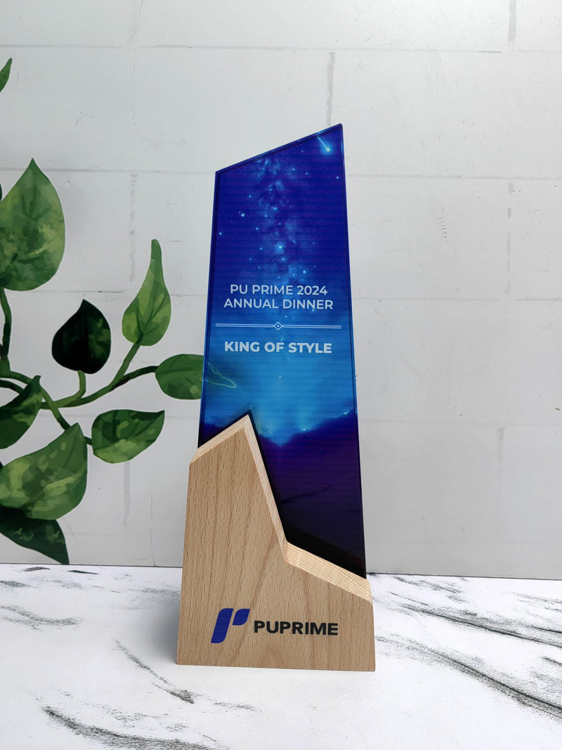 Design G Crystal Trophy