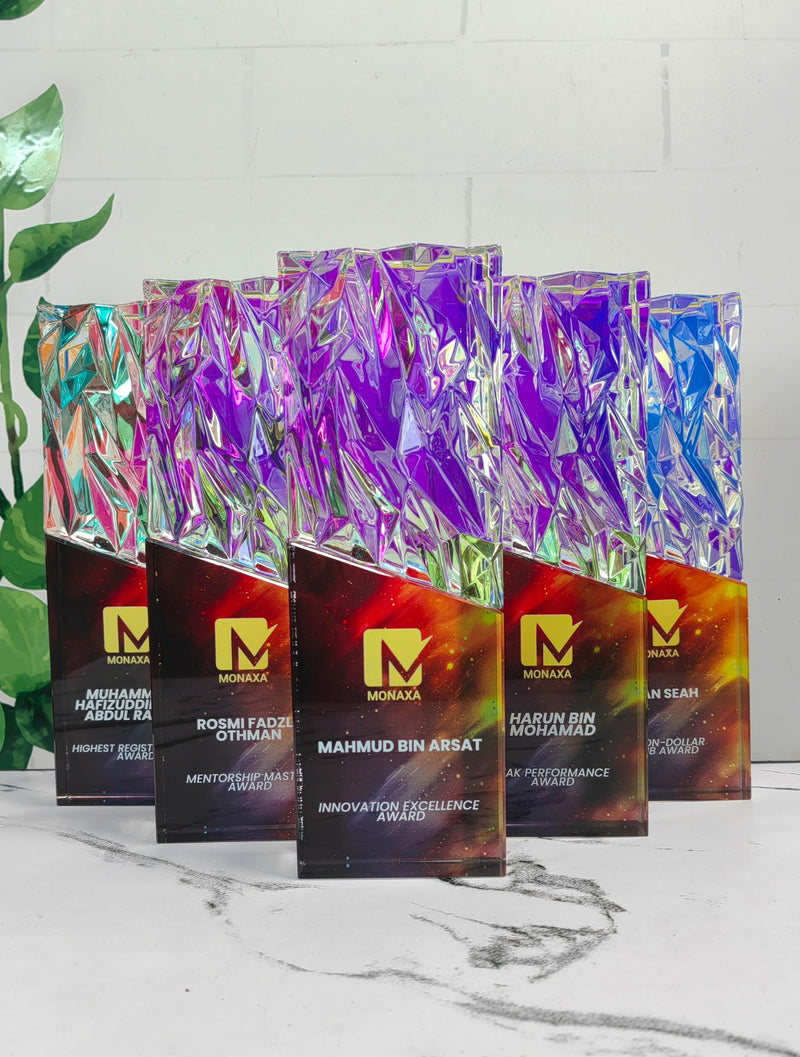 Design H Crystal Trophy