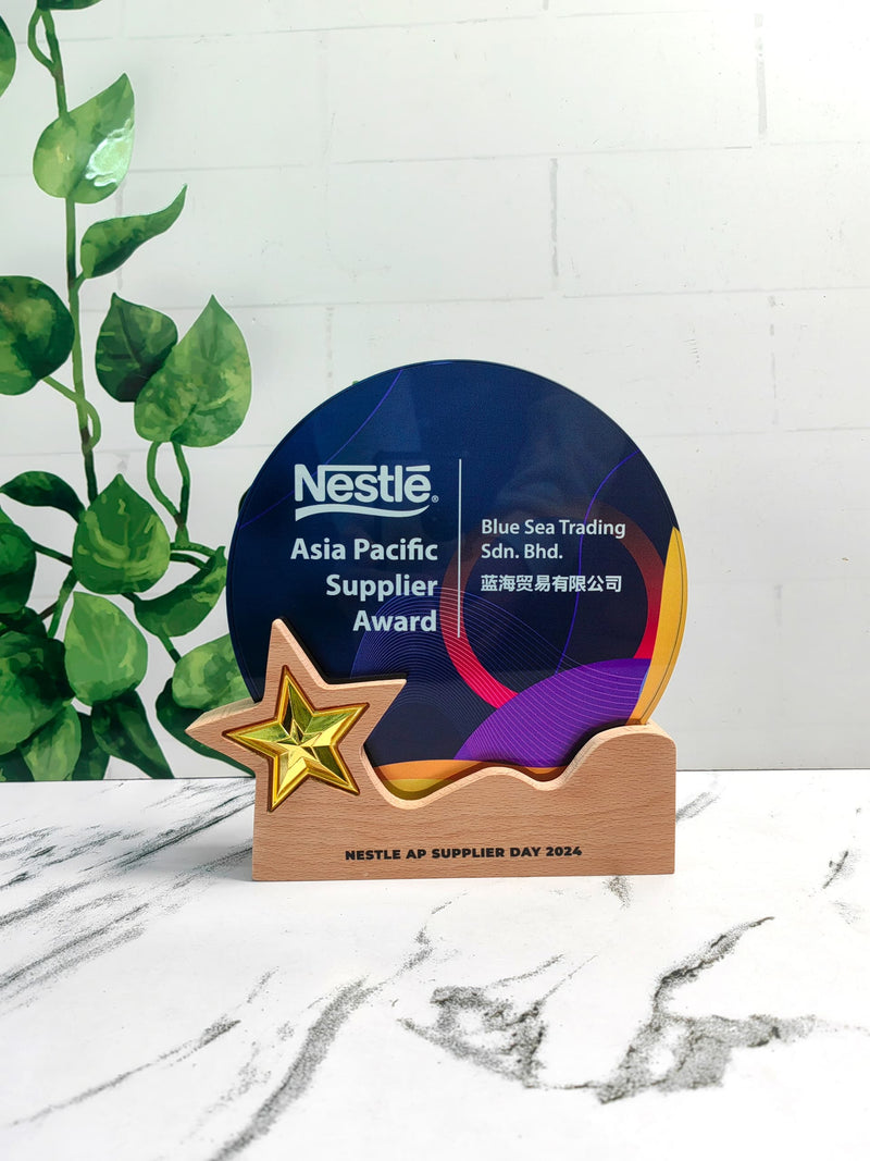 Design V Crystal Trophy