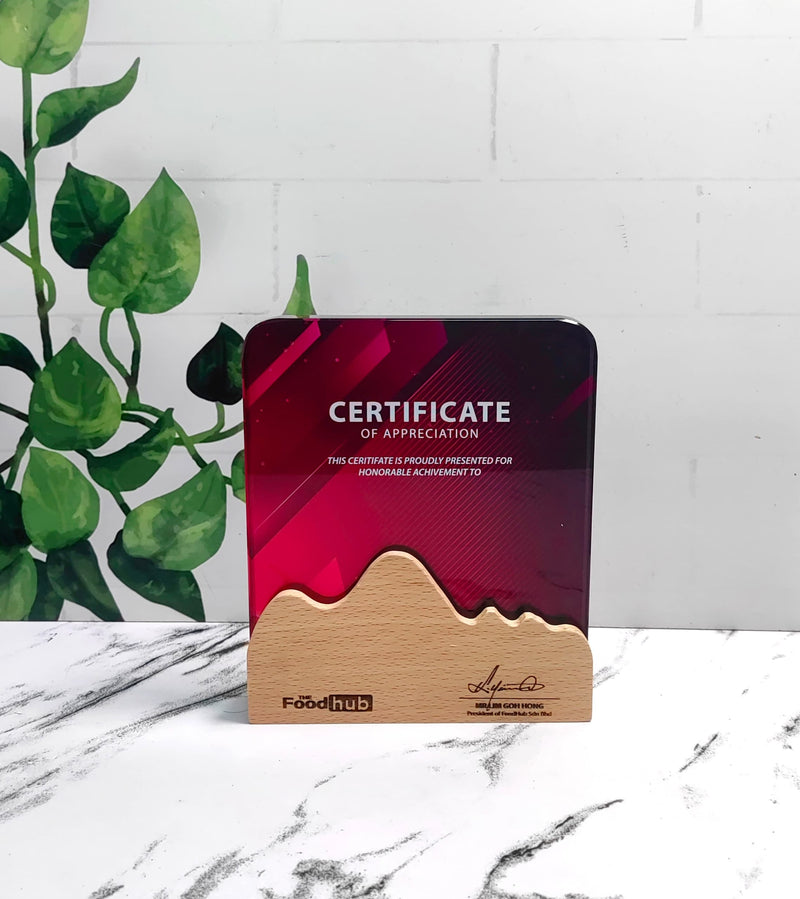 Design W Crystal Trophy