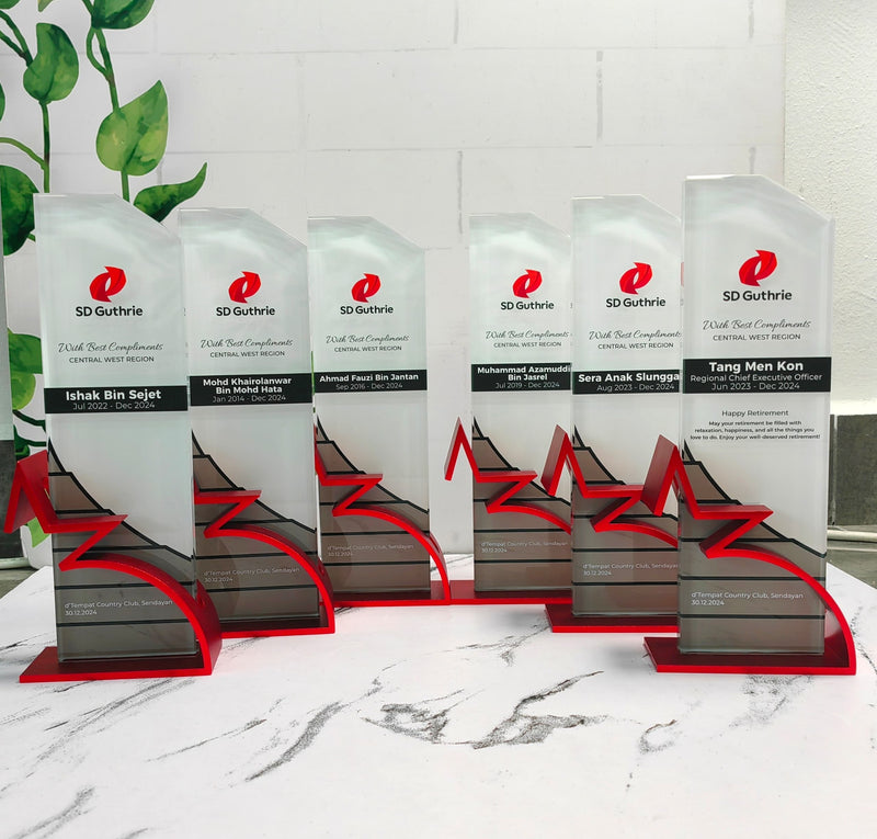 Design K Crystal Trophy