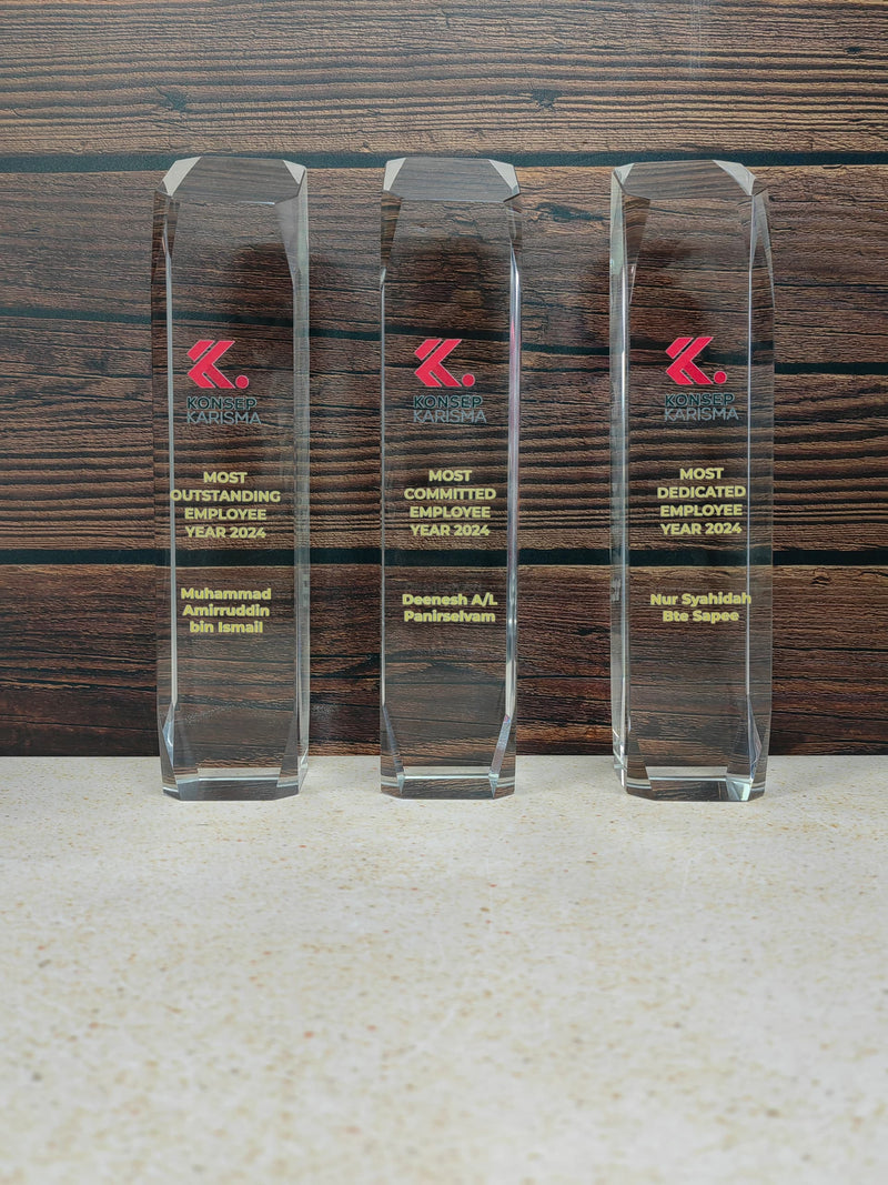 Design N Crystal Trophy