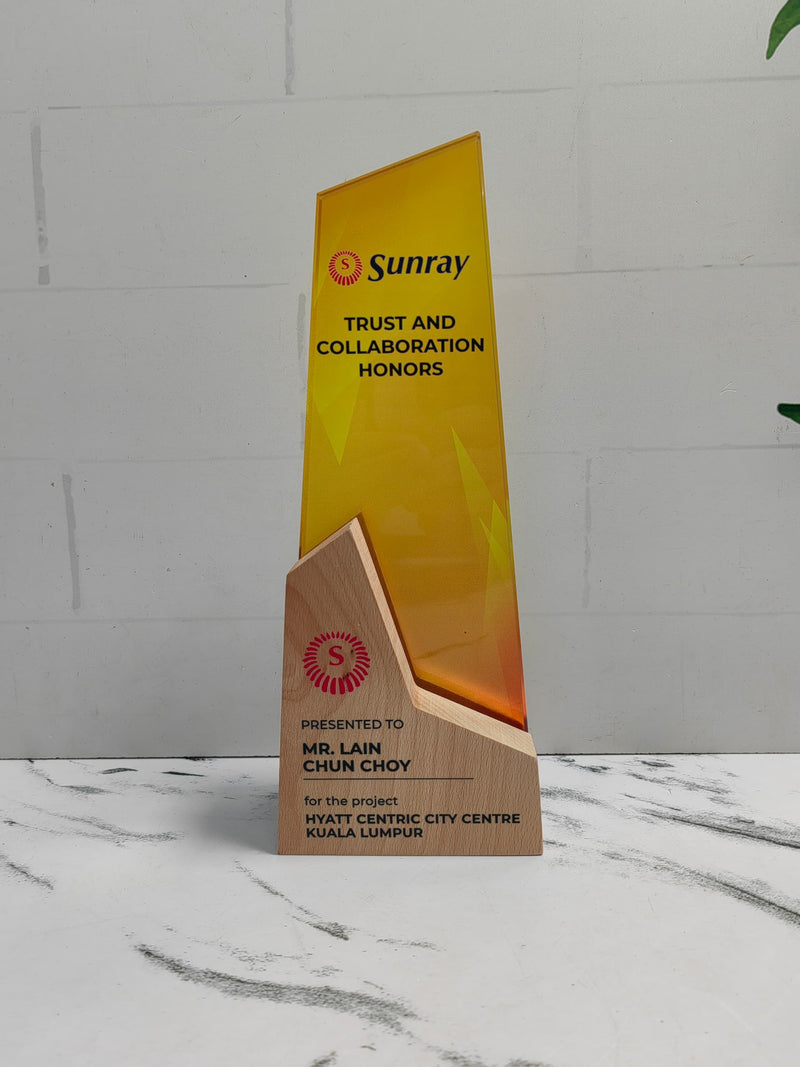 Design G Crystal Trophy