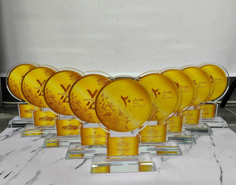Byon Studio Trophy