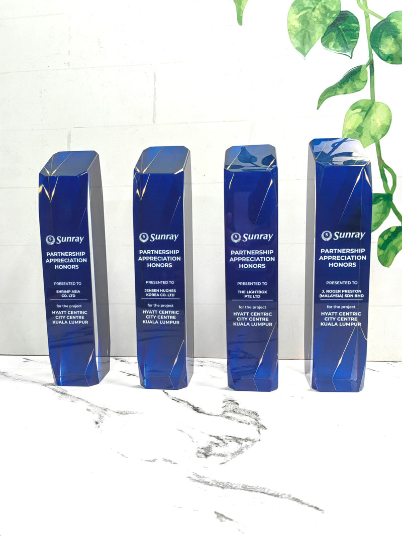 Design N Crystal Trophy