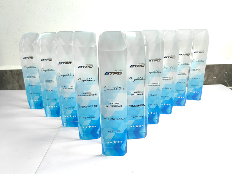 Design N Crystal Trophy