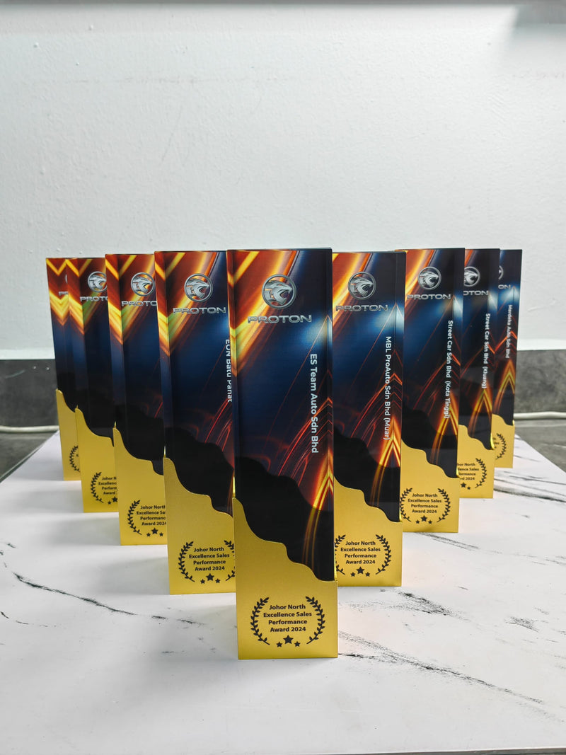 Design J Crystal Trophy