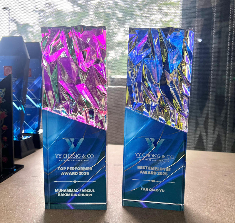 Design H Crystal Trophy