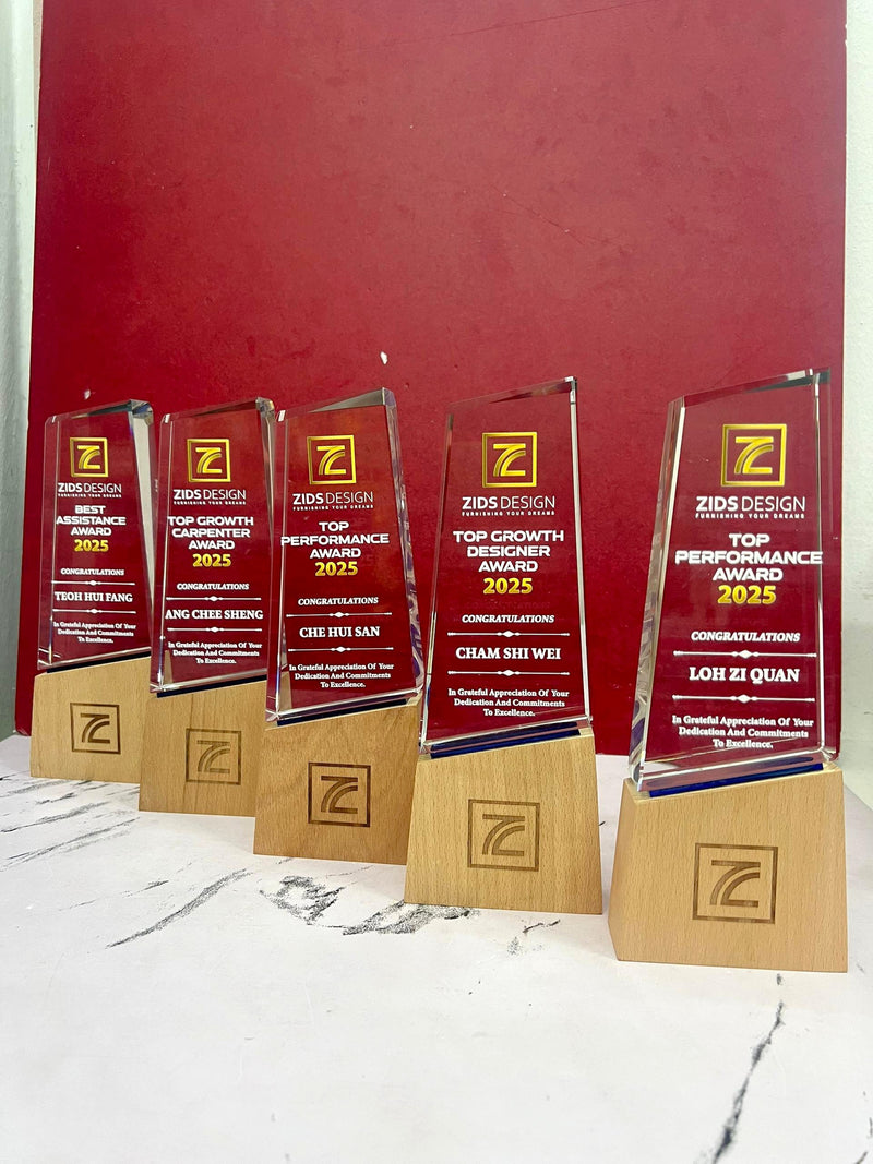 Design AD10 Crystal Trophy