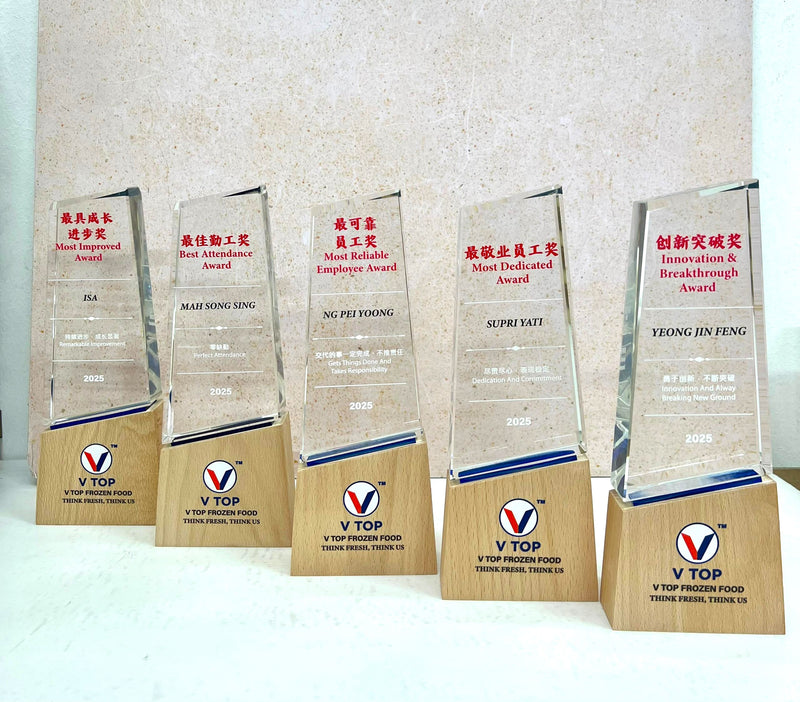 Design AD10 Crystal Trophy