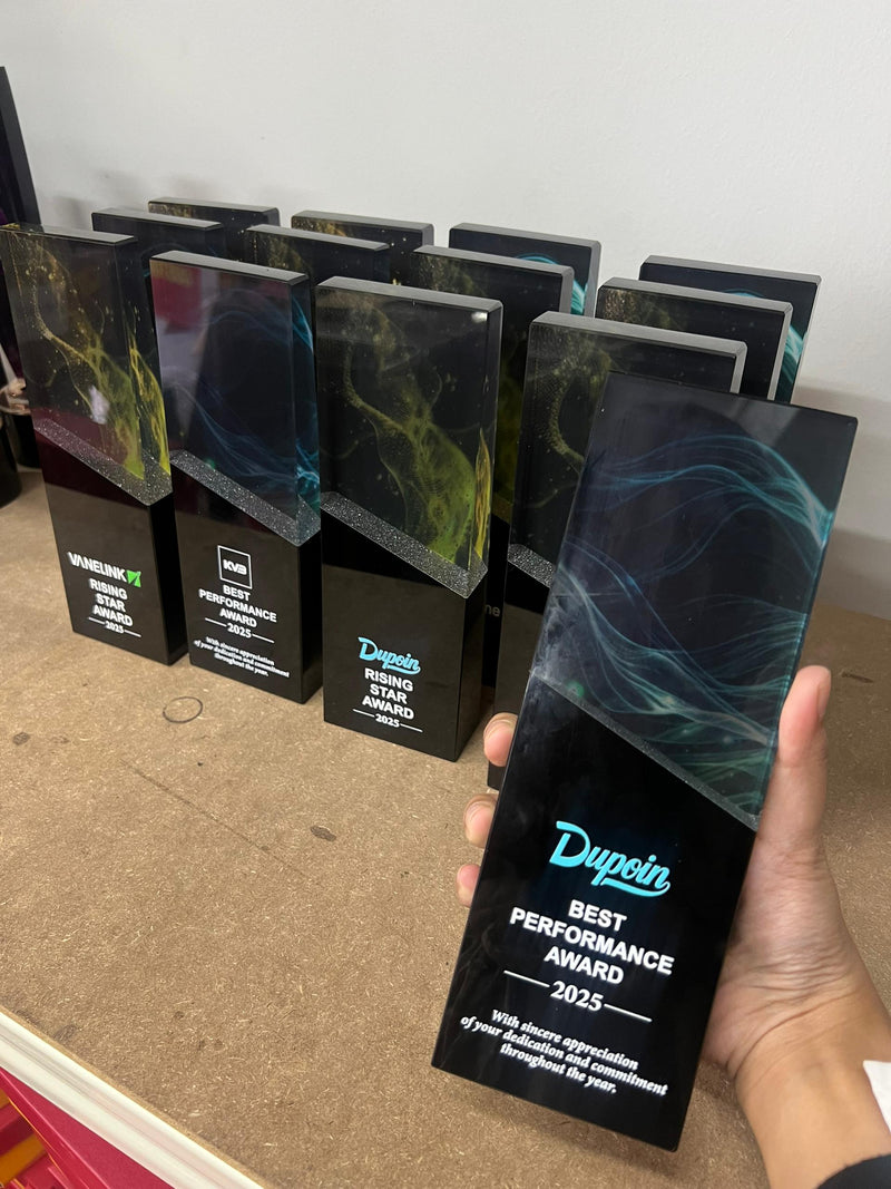 Design L Crystal Trophy