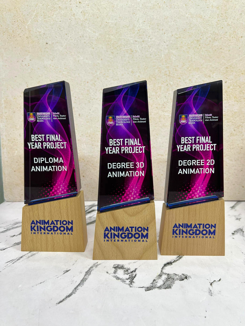 Design AD10 Crystal Trophy