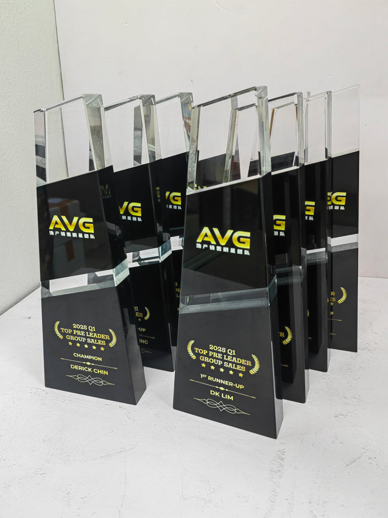 Design E Crystal Trophy