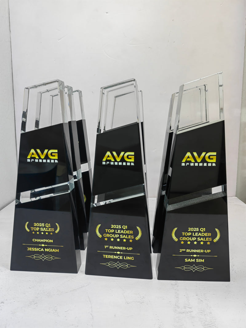 Design E Crystal Trophy