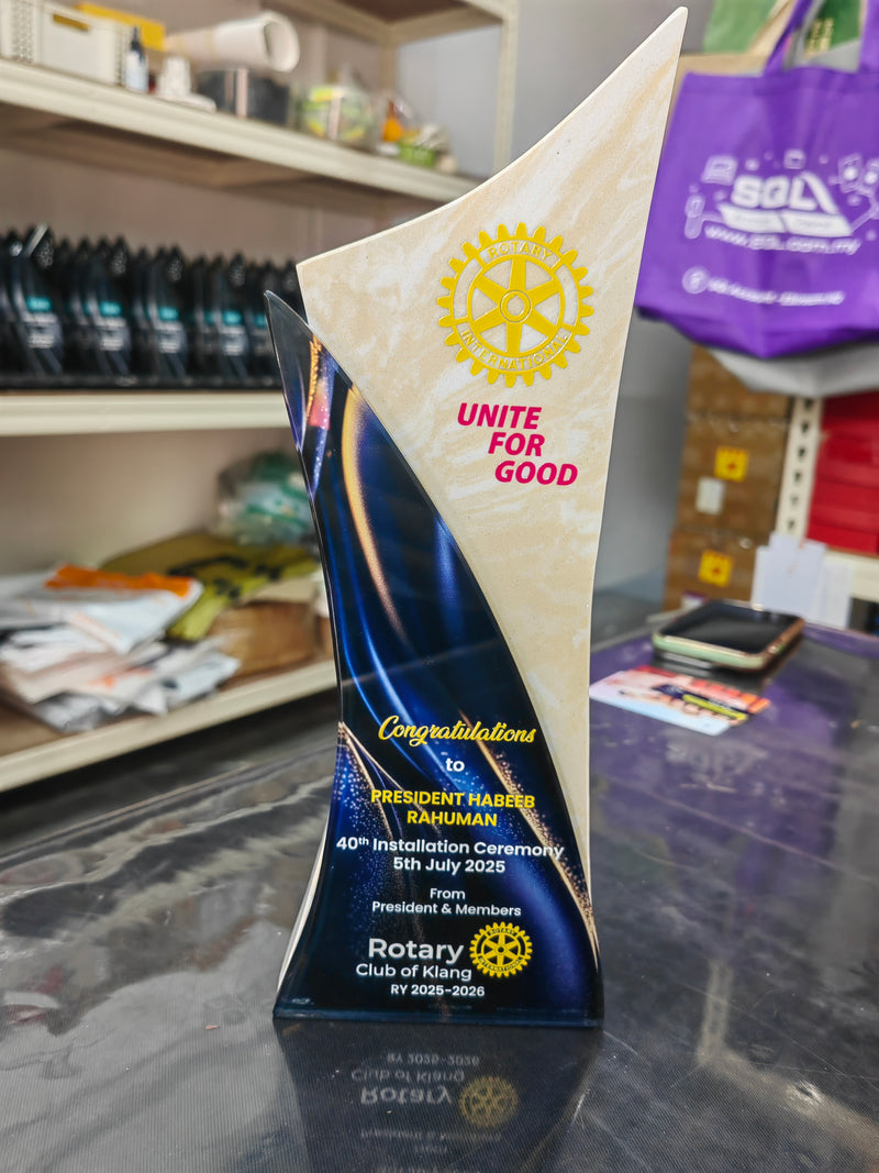 Design U Crystal Trophy