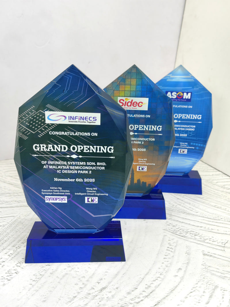 Design S Crystal Trophy