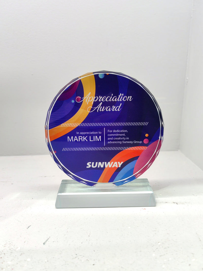 Design AD32 Crystal Trophy