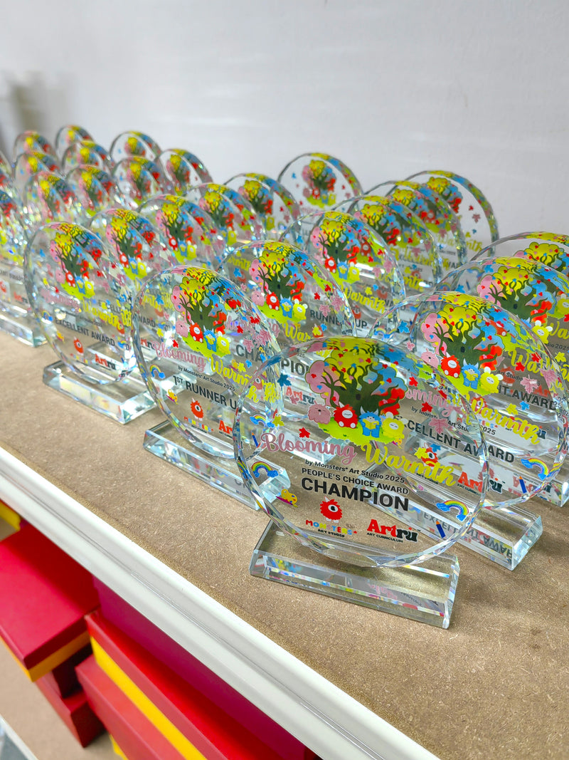 Design AD32 Crystal Trophy