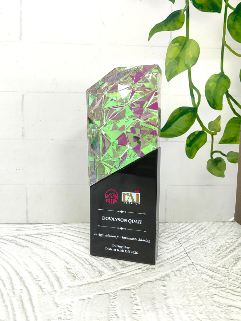 Design AD29 Crystal Trophy