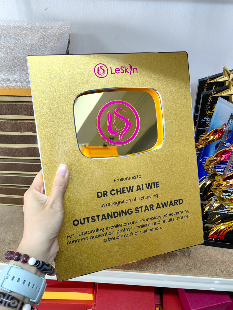 DESIGN PL8004 Plaque Award