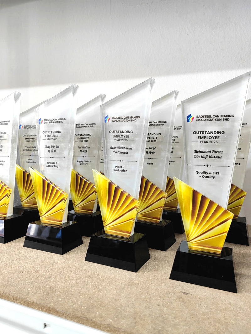 Design AD21 Crystal Trophy