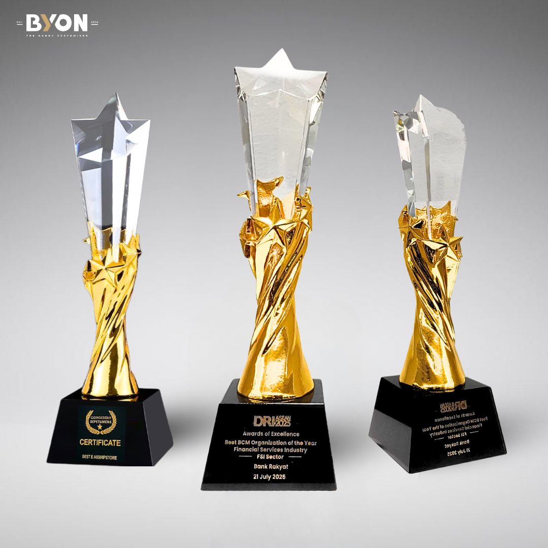 Design AD20 Crystal Trophy