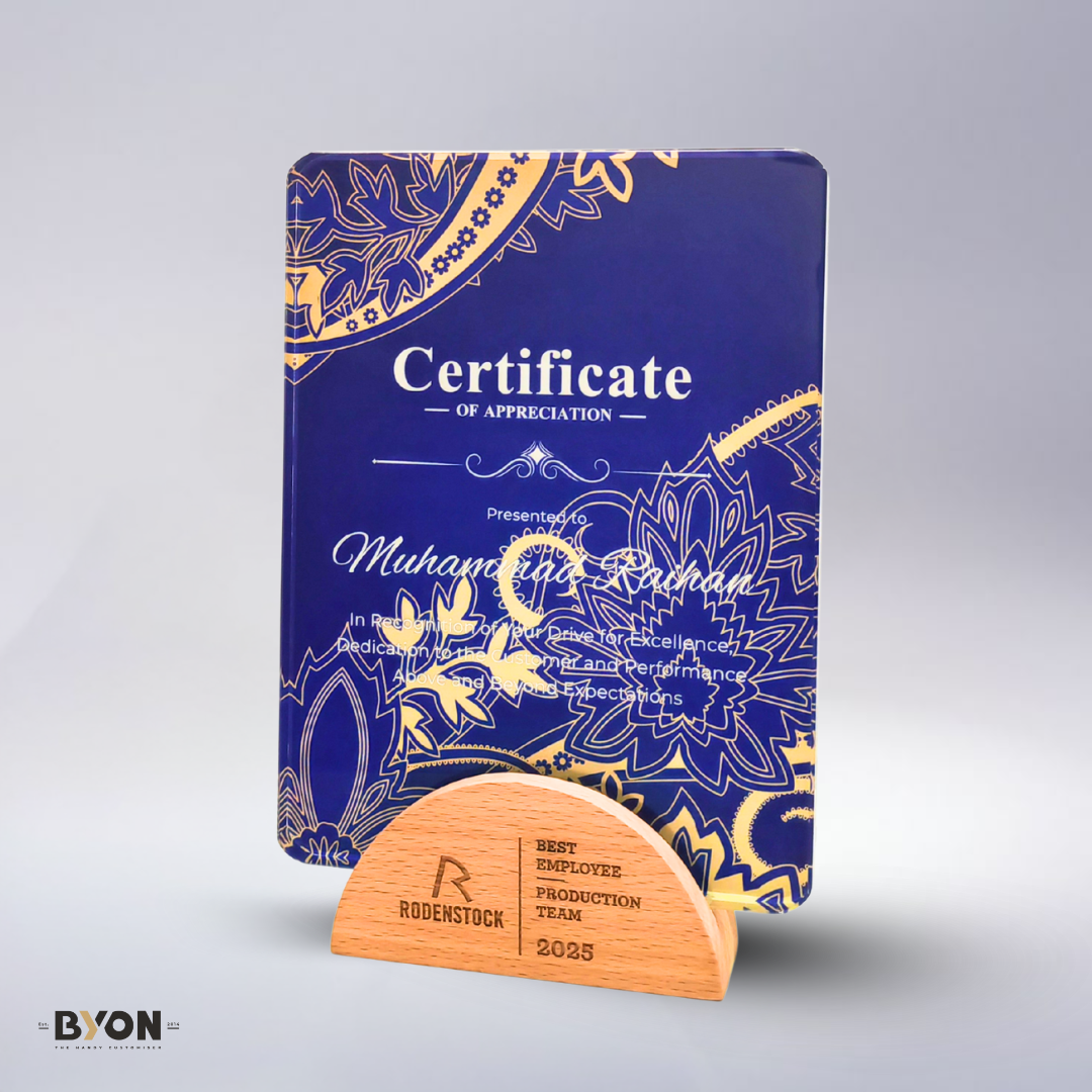 Design AD25 Crystal Trophy