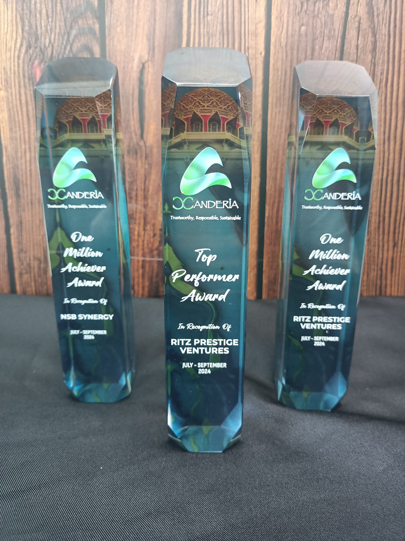 Design N Crystal Trophy